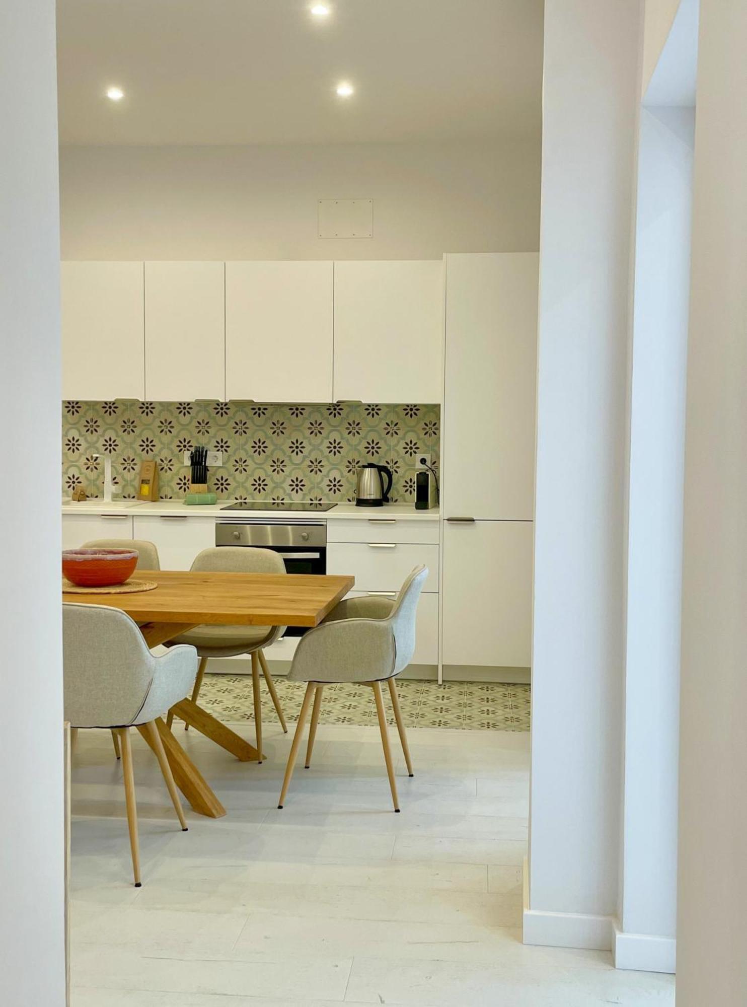 Piso Familiar Con Tres Habitaciones En La Goleta Malaga Luaran gambar
