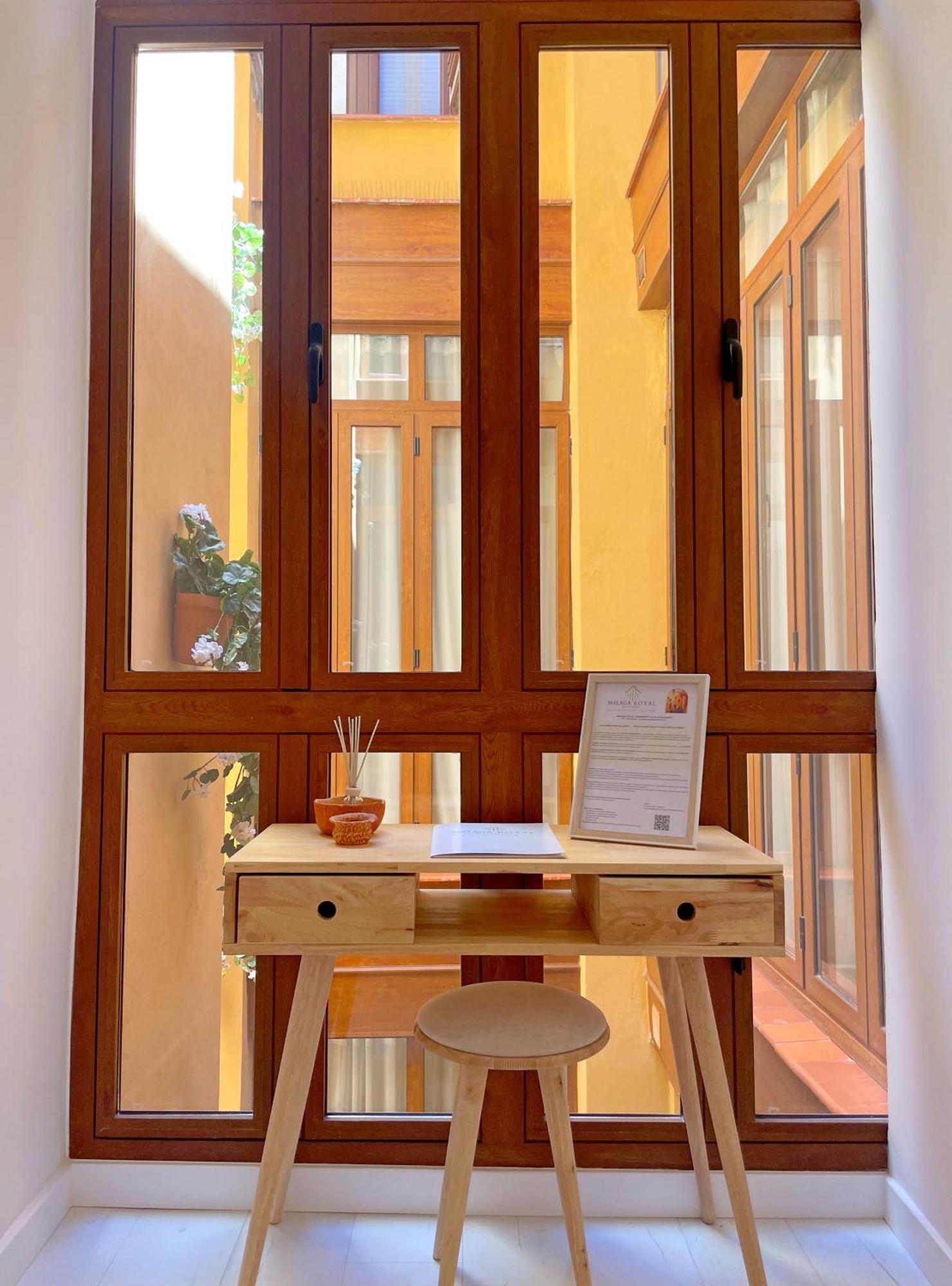 Piso Familiar Con Tres Habitaciones En La Goleta Malaga Luaran gambar